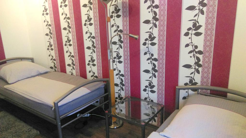 Ferienwohnung Familie Perl Immenhausen Buitenkant foto